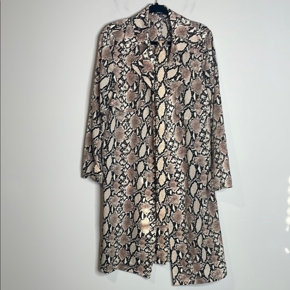 Lulus | Women’s Light Sheer Leopard Print Trench Style Topper w/ Belt Size M - Picture 1 of 7